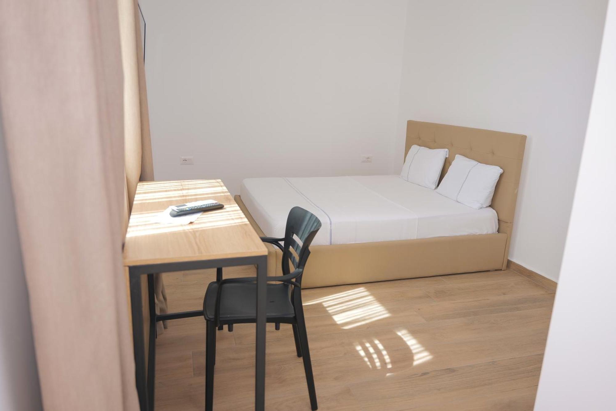 Afa Hotel Durrës Buitenkant foto
