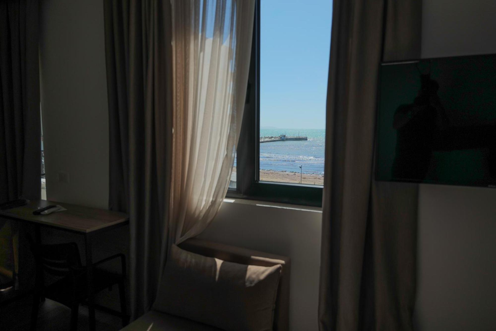 Afa Hotel Durrës Buitenkant foto