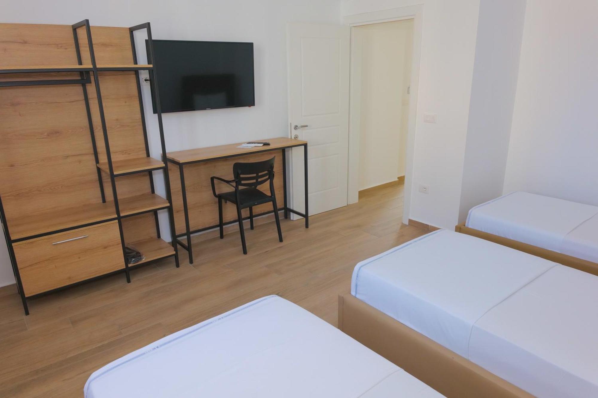 Afa Hotel Durrës Buitenkant foto